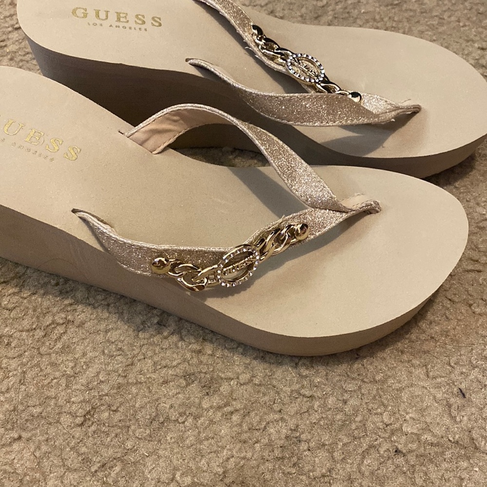 guess wedge sandals